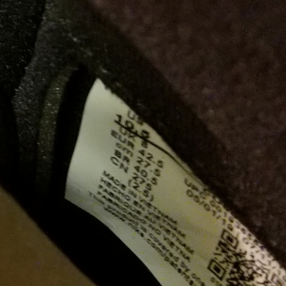 Jordan Retro 1 OG "Fearless" SIZE 9 MENS/10.5 WMNS - Picture 4 of 5